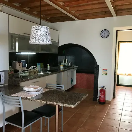 Casa Do Caminho Da Altares
